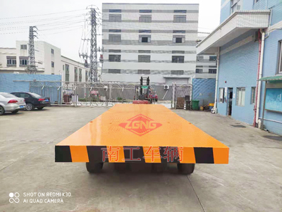 30吨重型wxc万象城（中国）首页官方网站带四个转盘2I.jpg